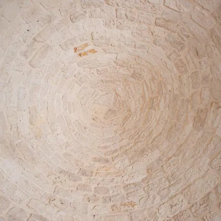 Mandolario Trulli Bed & Breakfast *